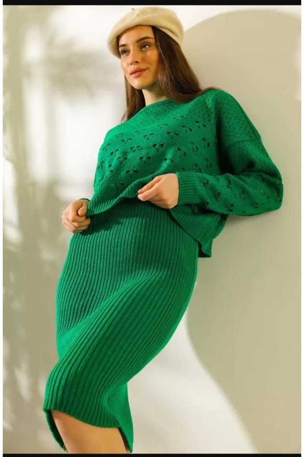 New Deux Women's Lace-Like Knit Knitwear Set