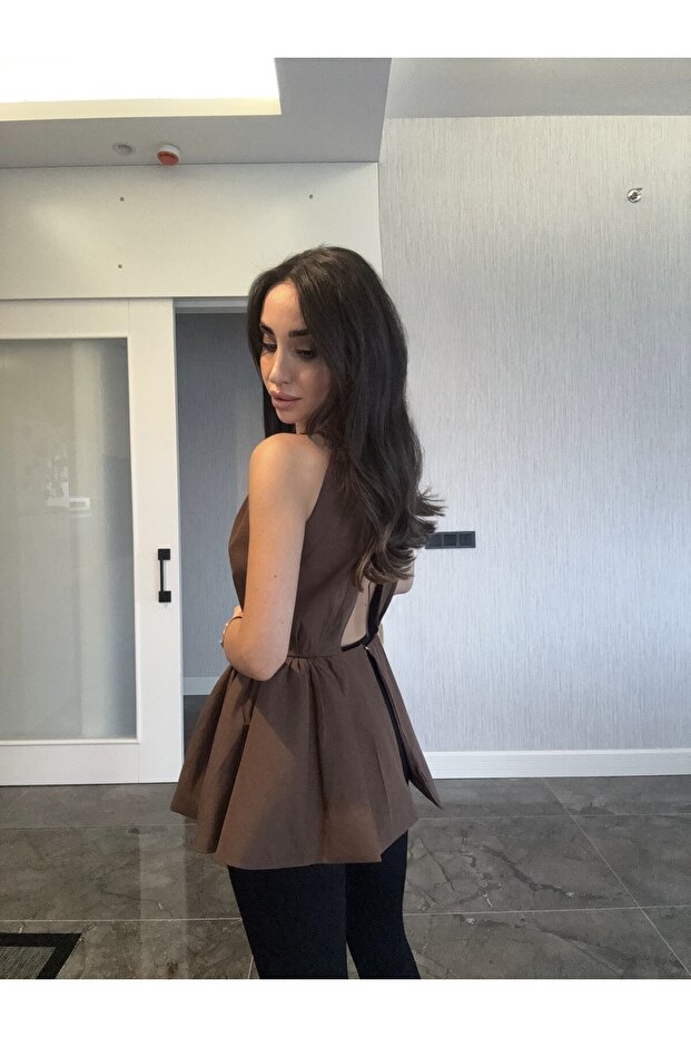 بلوزة بنية - 2