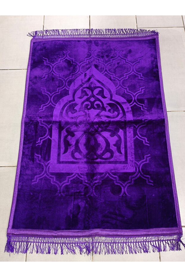 Non-Slip Base Carved Velvet Prayer Rug