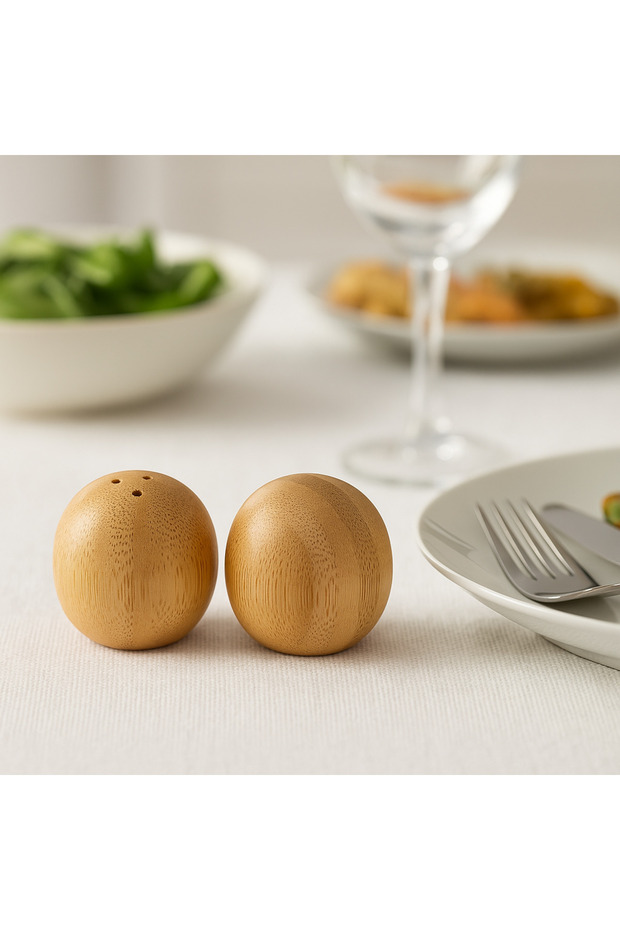 Bamboo Globe Salt and Pepper Shaker Set – Natural Elegance and Aesthetic Design