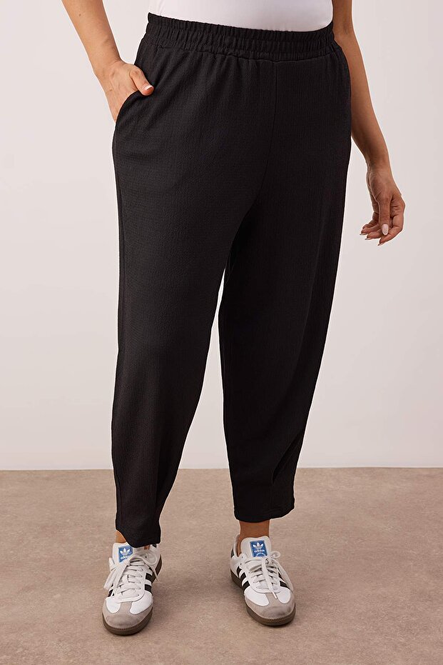 Siyah Havuç Fit Beli Lastikli Örme Büyük Beden Pantolon TBBSS23AR00002 - 5