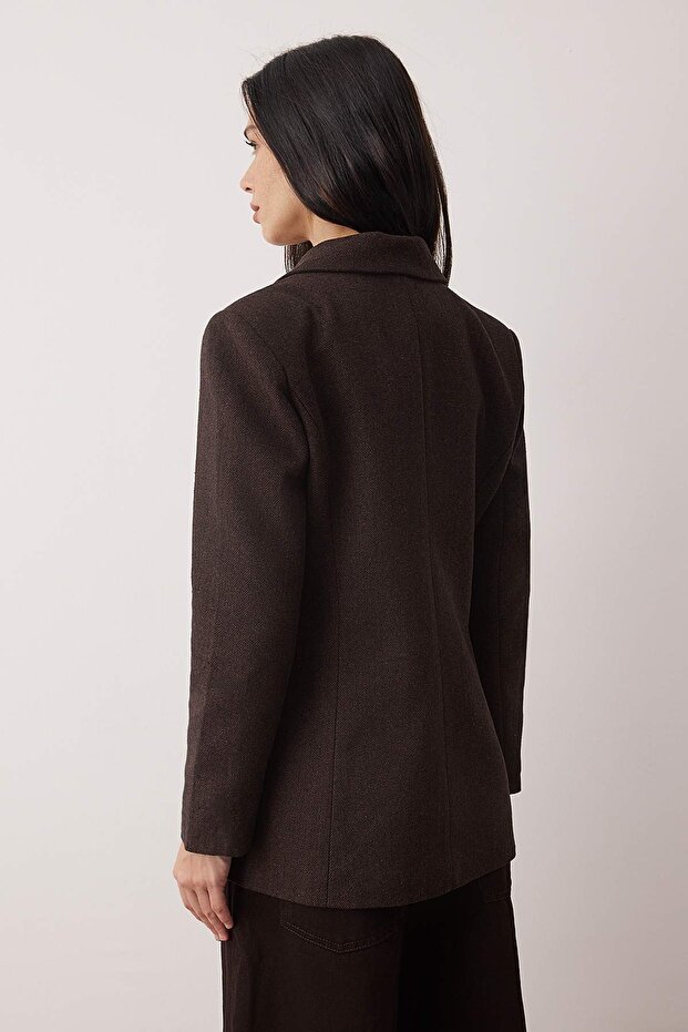 Kahverengi Kaşe Balıksırtı Kruvaze Fitted/Vücuda Oturan Kalıp Dokuma Blazer Ceket TWOAW26BC00037 - 4