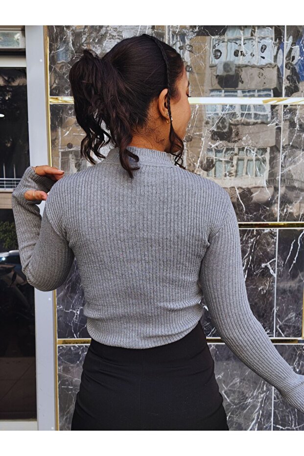 Parmak Detaylı Badi - 3