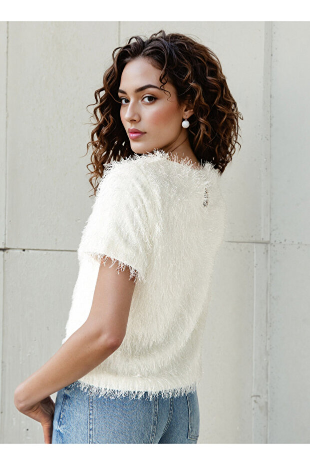 سترات منسوجة بشراشيب - 4