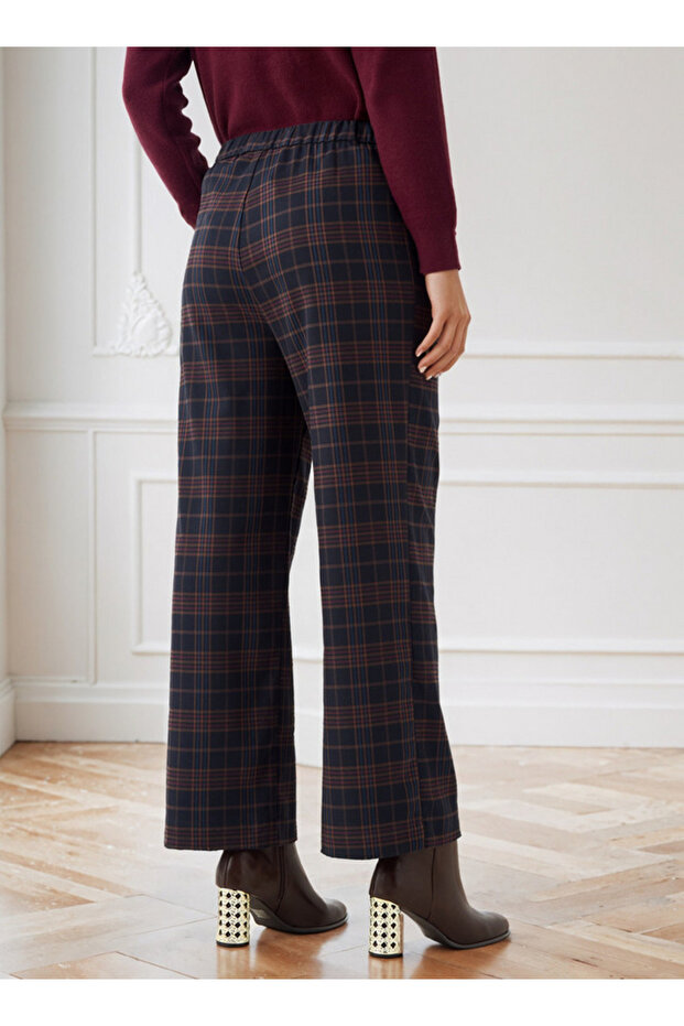 Checked Flared Pants with Pockets - 3