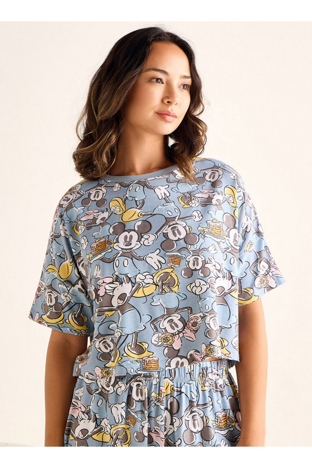 طقم شورت بطبعة ميكي ماوس - 3