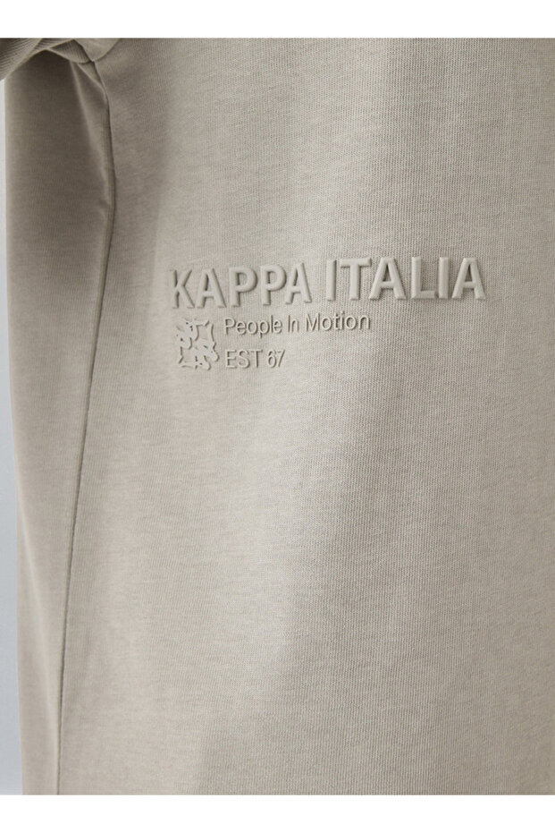 تي شيرت منقوش بالشعار - 4