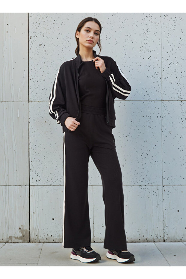 Regular Fit Jacket with Zip Closure - 2