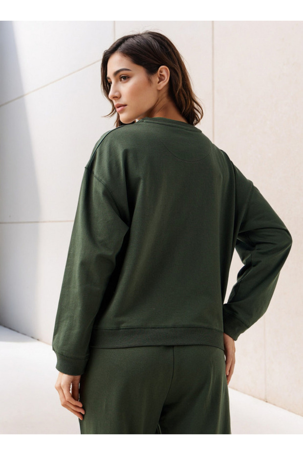 طاقم الرقبة البلوز - 3