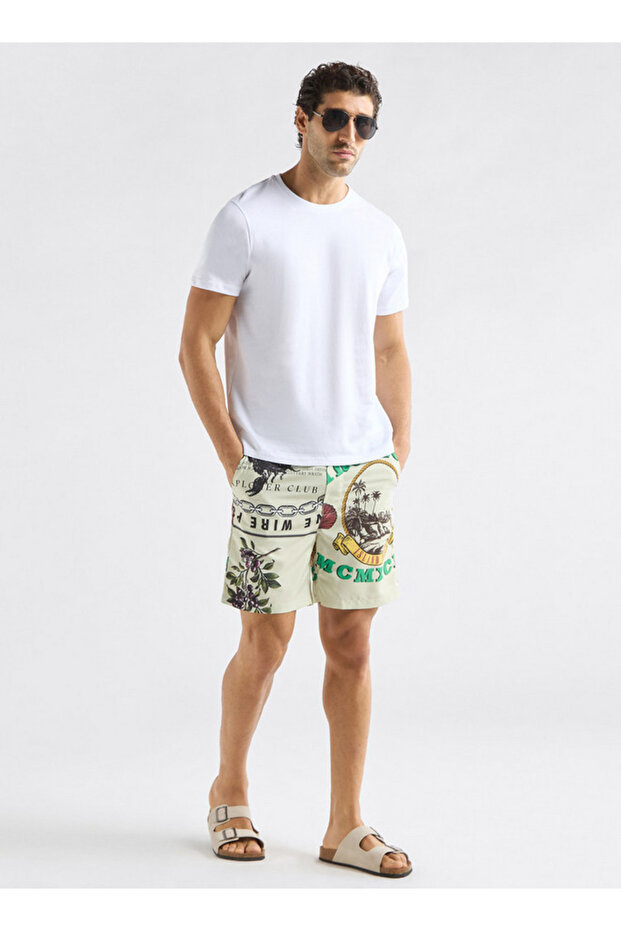 Palm Tree Print Shorts With Drawstring Closure And Pockets - 2