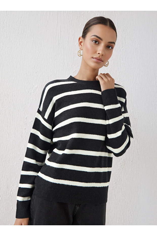 سترة مخططة طاقم الرقبة - 1