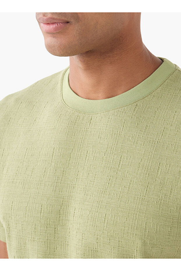 تي شيرت مريح ومحكم - 4