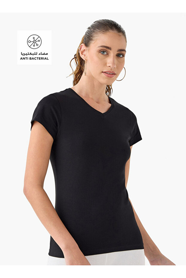 تي شيرت سادة بفتحة رقبة على شكل حرف V وأكمام قصيرة (عبوة من قطعتين) - 2