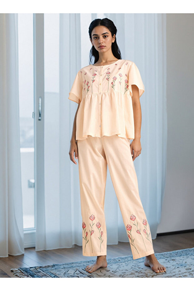 طقم بيجامة مطرز - 1