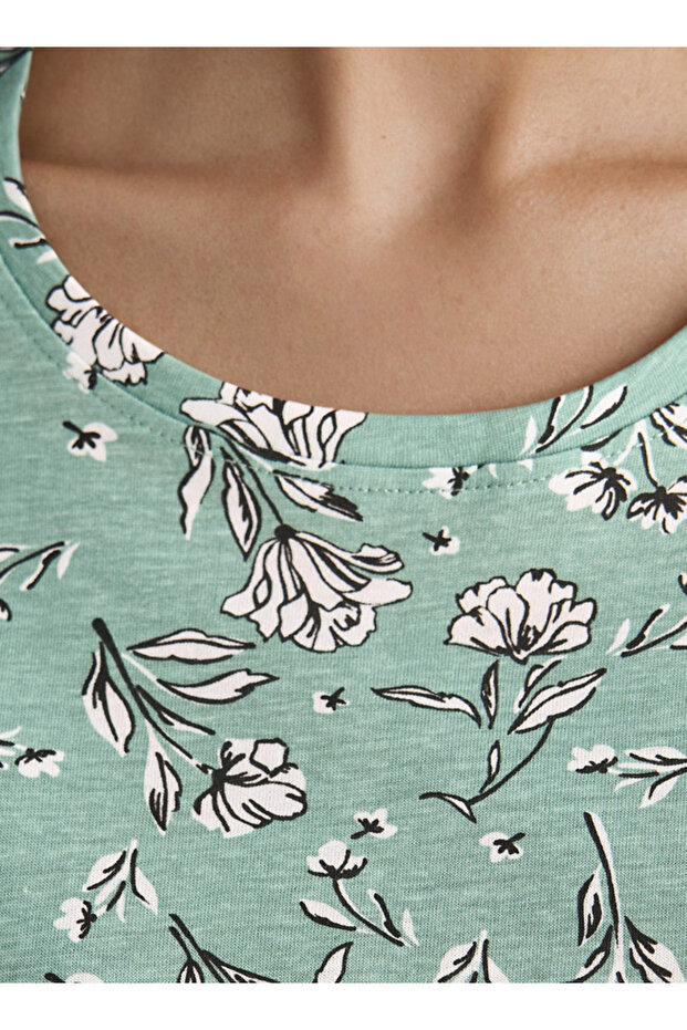 قميص نوم بطول الركبة - 4