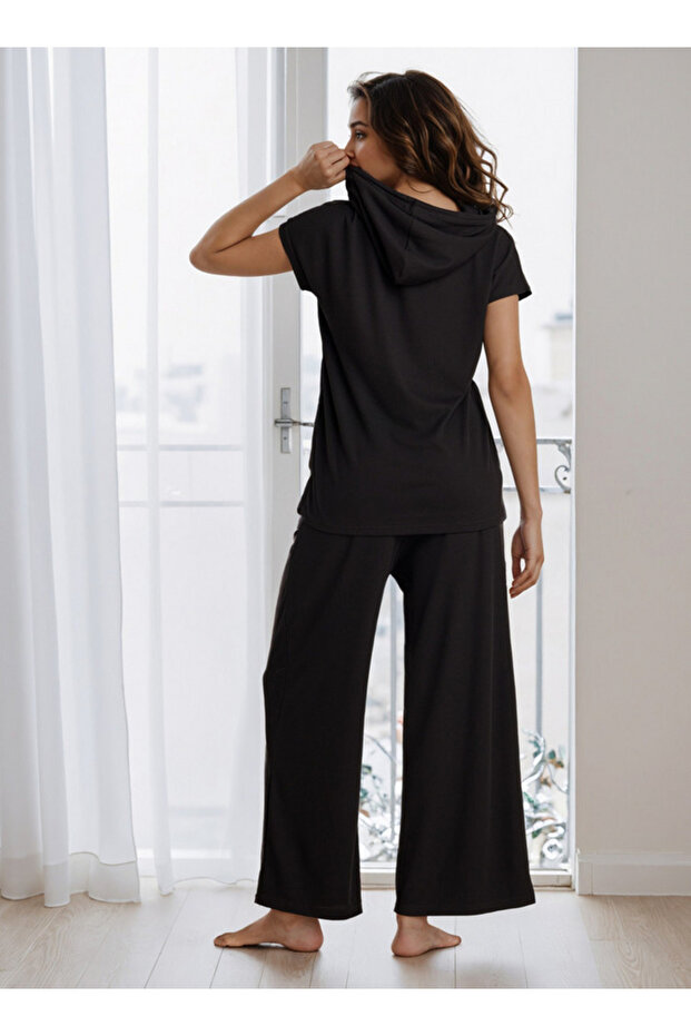 طقم بيجامة مزخرف - 3