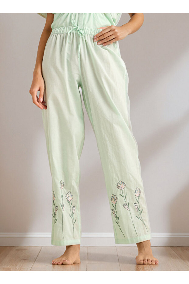 طقم بيجامة مطرز - 4