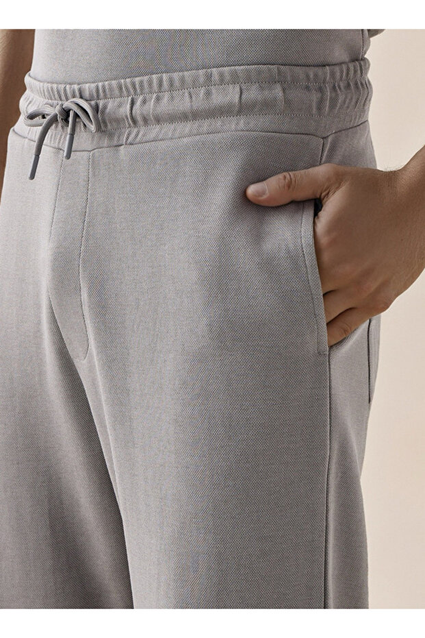 بنطلون مع رباط إغلاق وجيوب - 4