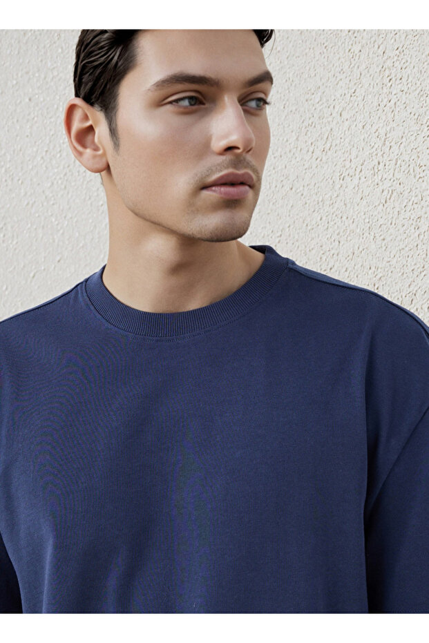 تي شيرت خلفي مطرز - 4