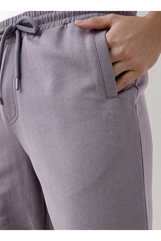 Basic Jogger With Zipper Puller - 4