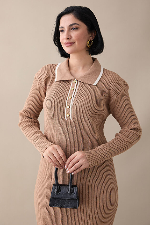 Yakası Biyeli Camel Triko Elbise - 2