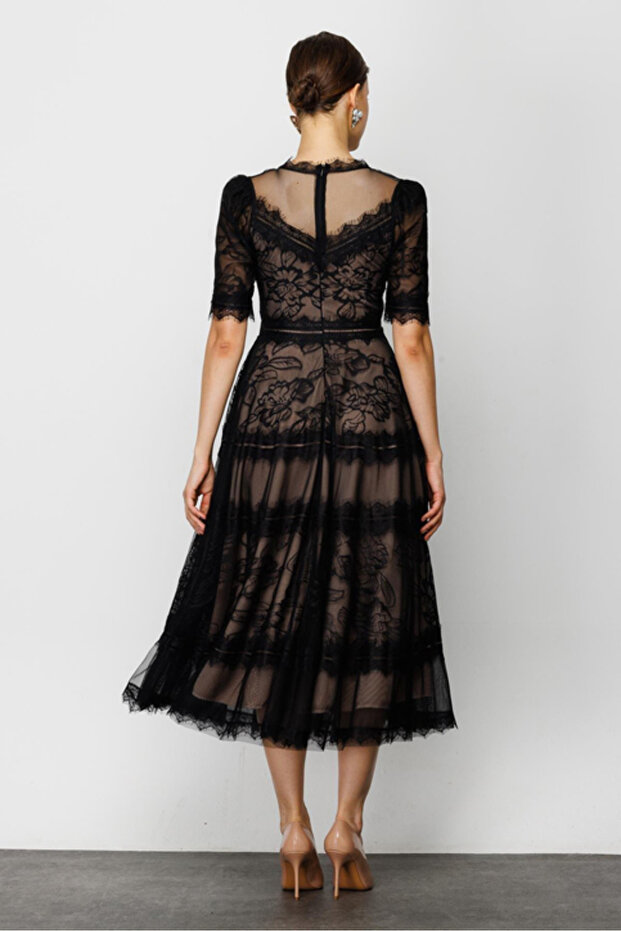 Siyah Dantelli Elbise - 4