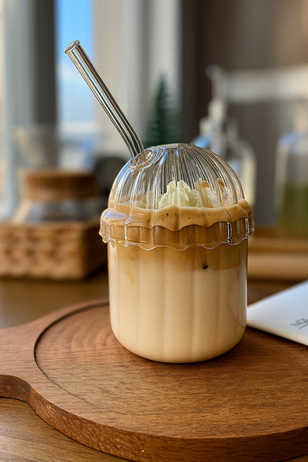 Glass Lid Borosilicate Presentation Cup with Straw, Heat Resistant Cup, Coffee Cup (450 ml) Mocha