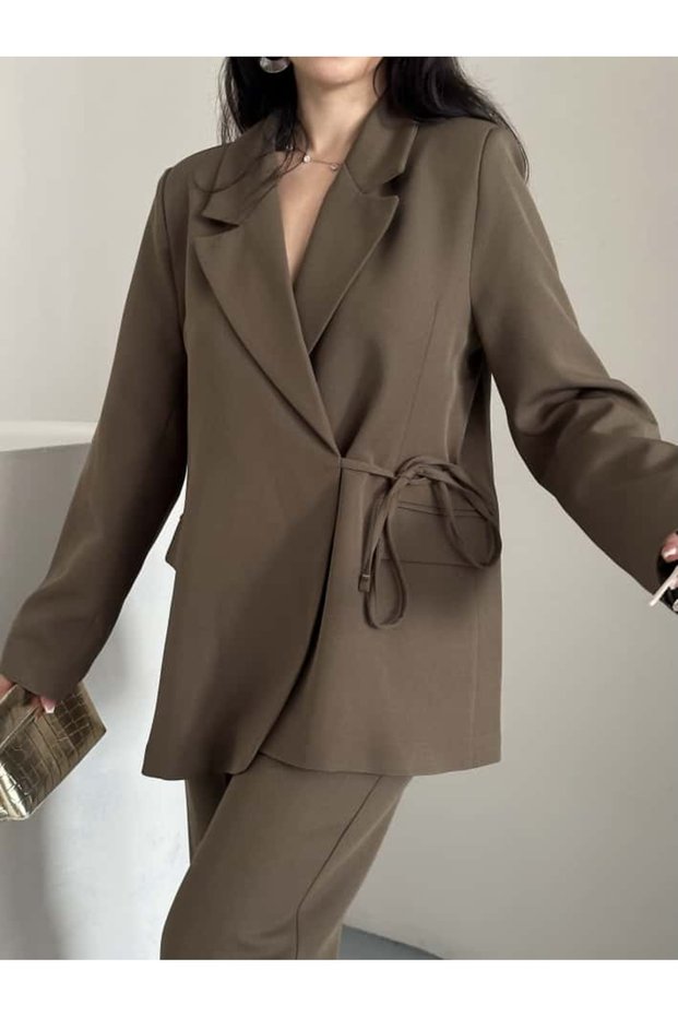 Blazer Jacket Wide-Leg Trousers Set with a Wide Fabric Belt Tied at the Waist