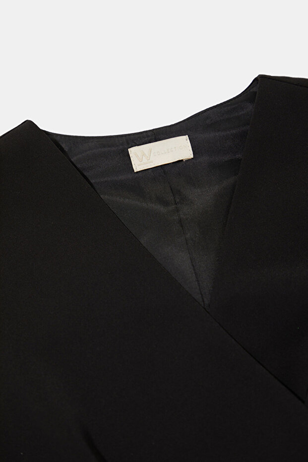 SİYAH KOLSUZ BLUZ - 3