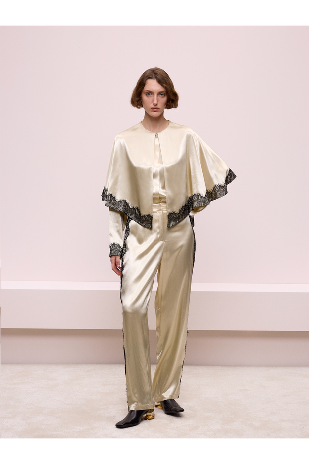 Dantel Şeritli Bej Pantolon - 1