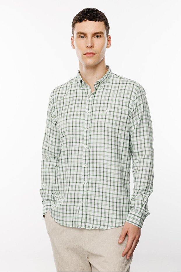 Men's Light Green Dynamic Fit Plaid Pattern Button down Collar Long Sleeve Shirt