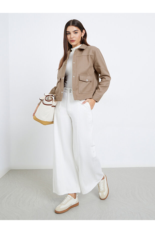 جاكيت شاحنات بيج بقصّة عادية وأزرار - 2