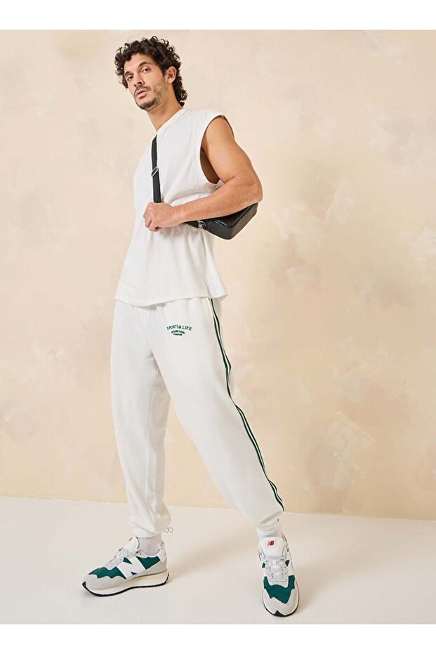 Side Tape Detail Terry Relaxed Fit Jogger