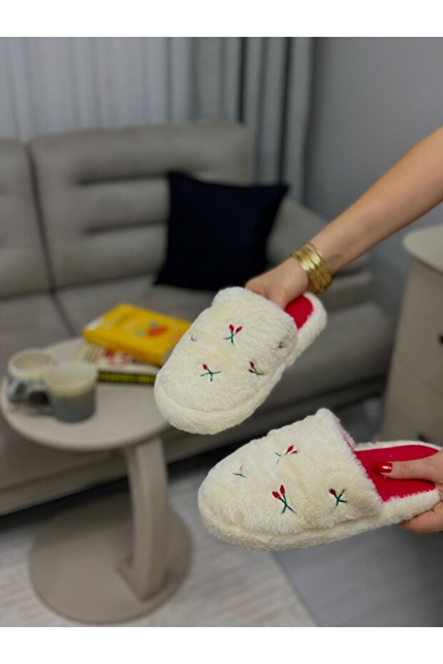 Cherry Embroidered Fluffy House Slippers Dowry Slippers Non-Slip Sole