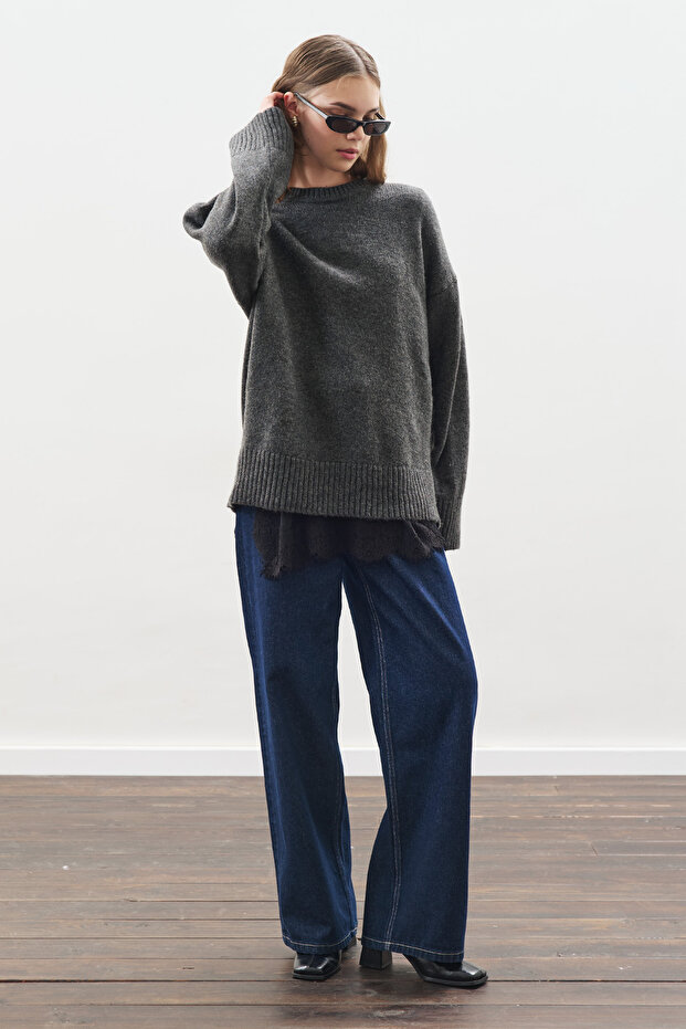 DANTEL ŞERİTLİ ASKILI BLUZ SİYAH - 5