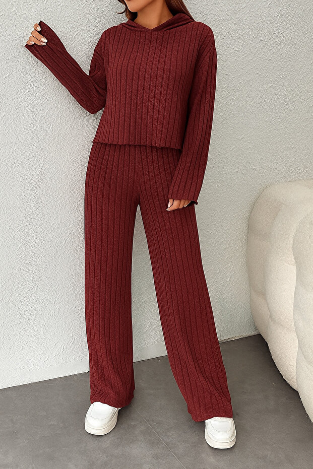 bordó kapucnis, bordázott szövetből készült széles szárú alsó felső szett - 3