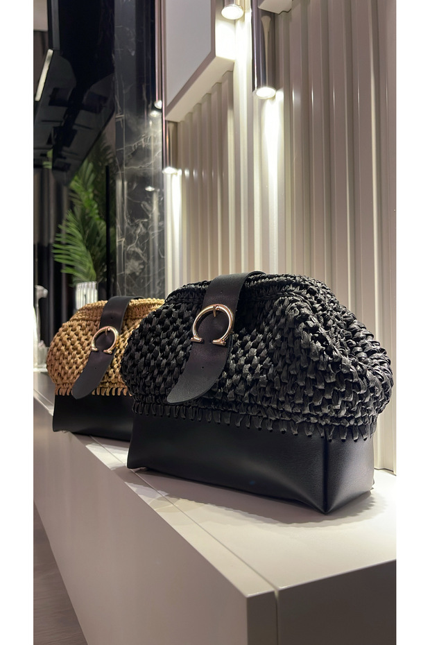 Wicker Clutch Portfolio Handbag with Black Leather Accessories (35X22Cm)