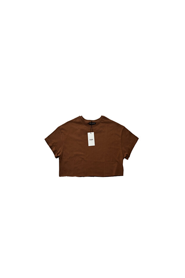 تي شيرت Fiora Brown Crop الأساسي - 1