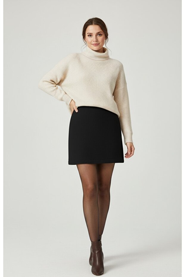 Yırtmaç Detaylı Şort Etek - 1