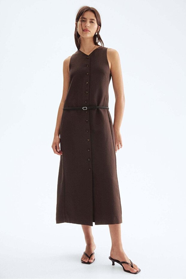 فستان بأزرار أمامية وحزام - 1