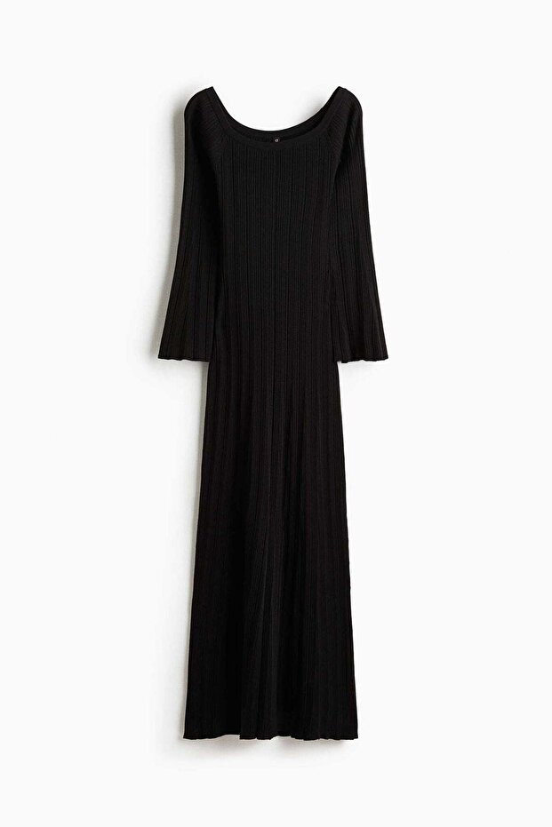 Ribbed off-the-shoulder dress