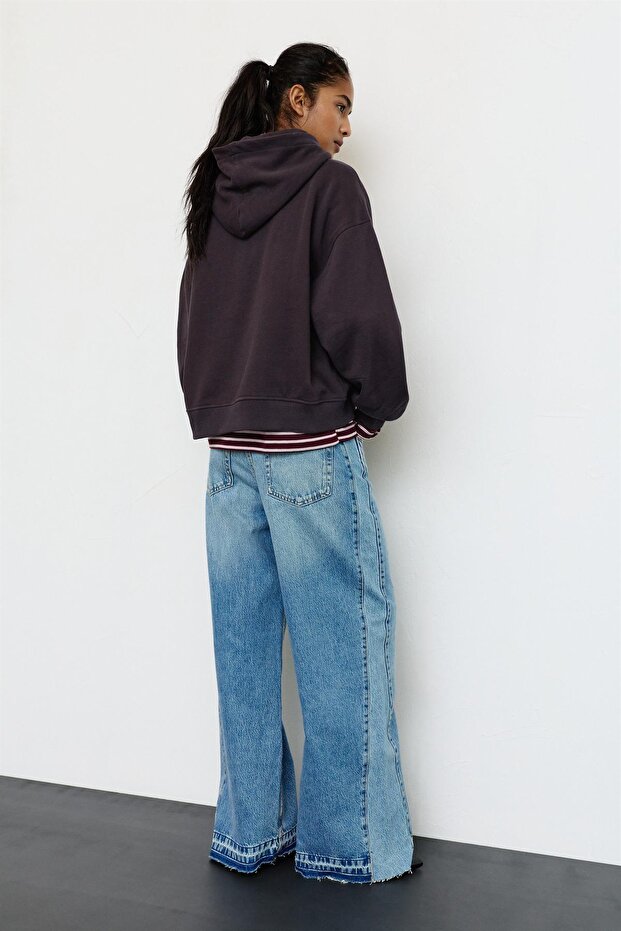 Kahverengi kapüşonlu sweatshirt - 3