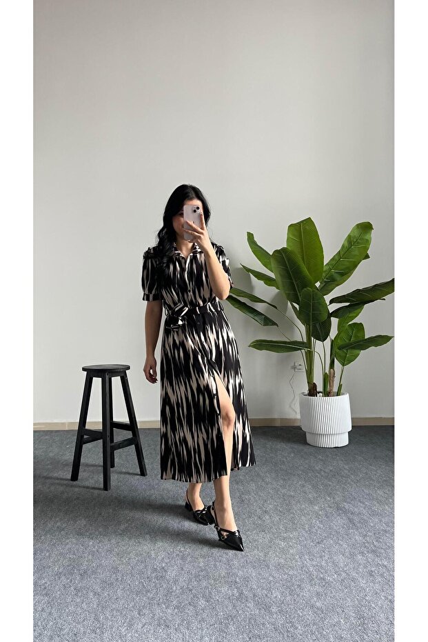 فستان ريتا بطبعة الباتيك بأزرار - أسود - 7