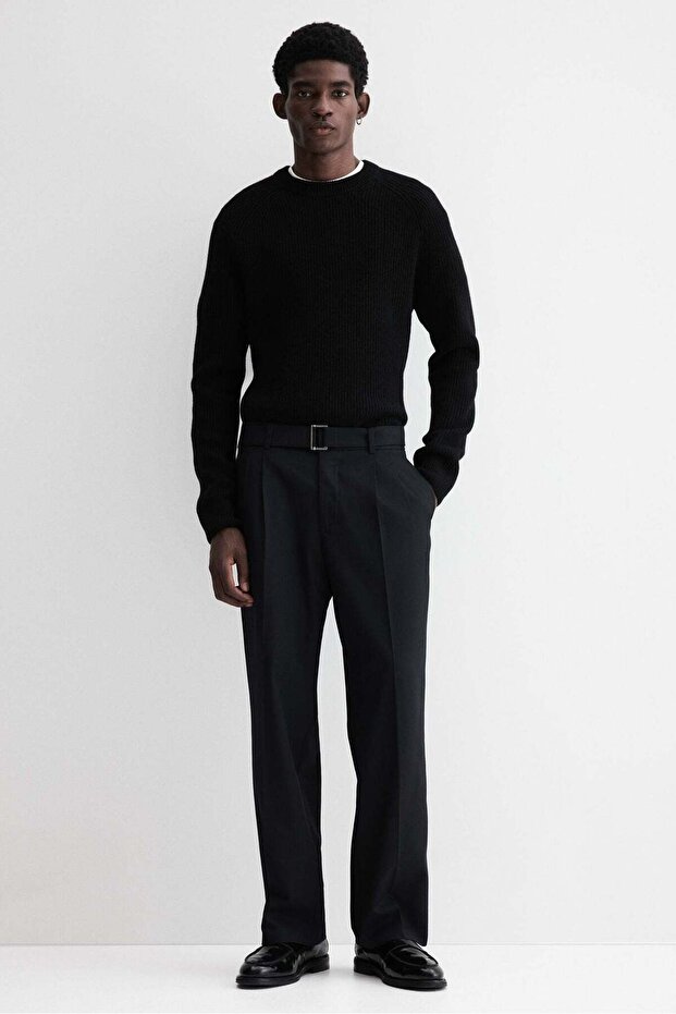 Relaxed Fit Belted trousers
