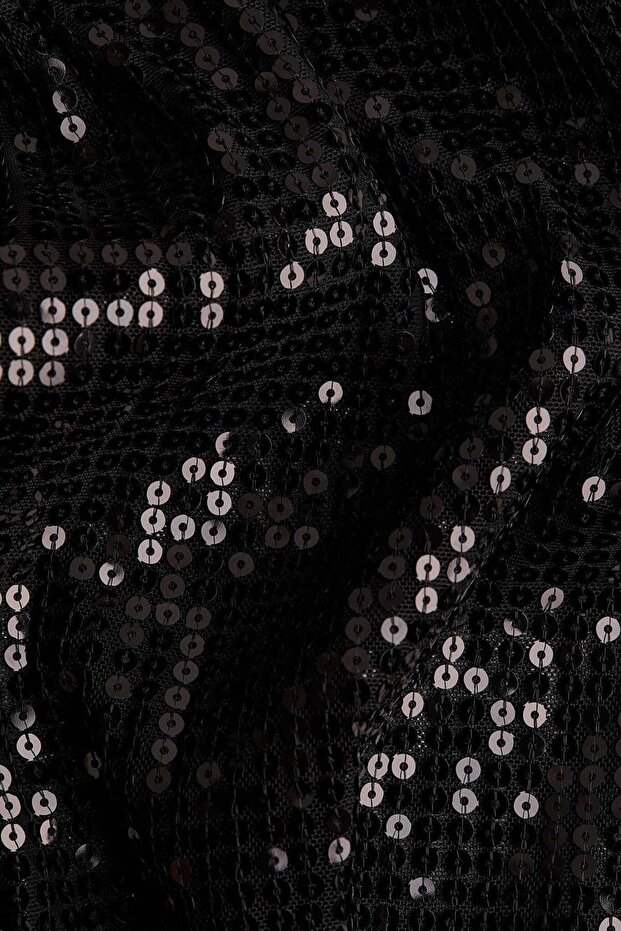 بلوزة قصة فضفاضة مرصعة بالترتر - 4