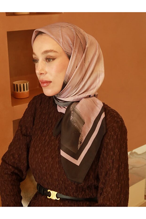 وشاح نيريث ديسن لينا - 1