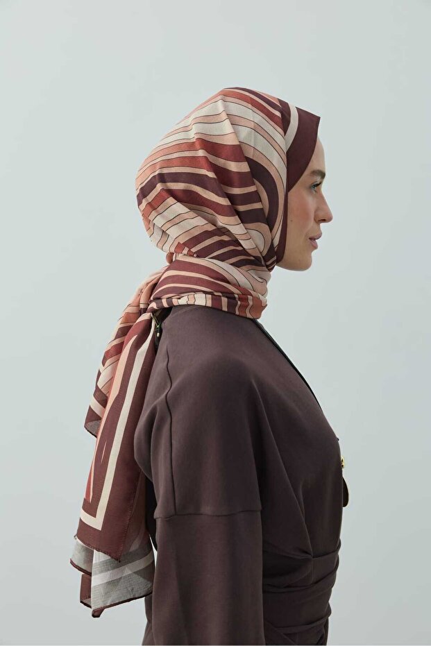 شال ويفيا دينيلينا بنمط مموج - 2