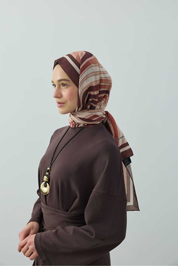 شال ويفيا دينيلينا بنمط مموج - 3