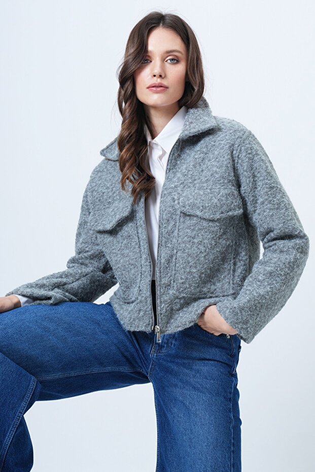 Alaçati Style Women's Gray Double Pocket Zipper Closure Boucle Jacket Vs01507