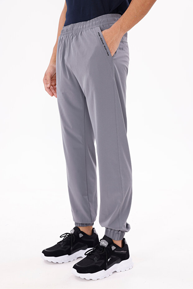 بنطال رياضي مرن ومريح مع جيوب جانبية وحزام قابل للتعديل - 3